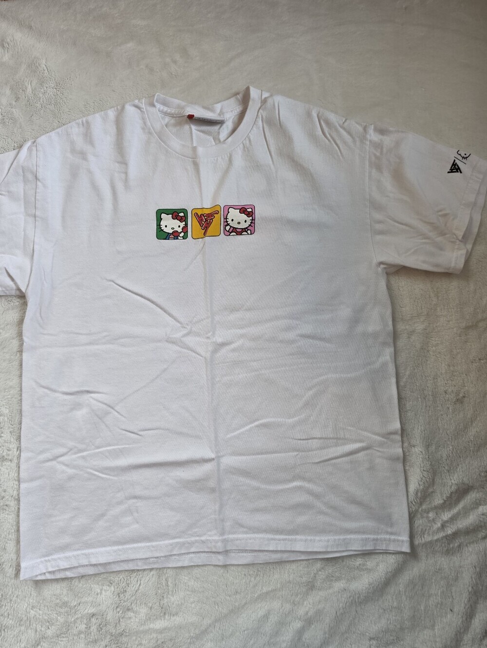 Hypland x Hello Kitty Sanrio Graphic T-Shirt White Toy Blocks Size Large - Picture 2 of 7